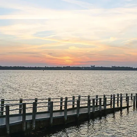 بيت للعطل 18 *